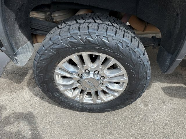 Used 2020 Chevrolet Silverado 2500 High Country w/ Z71 Off-Road Package image 5