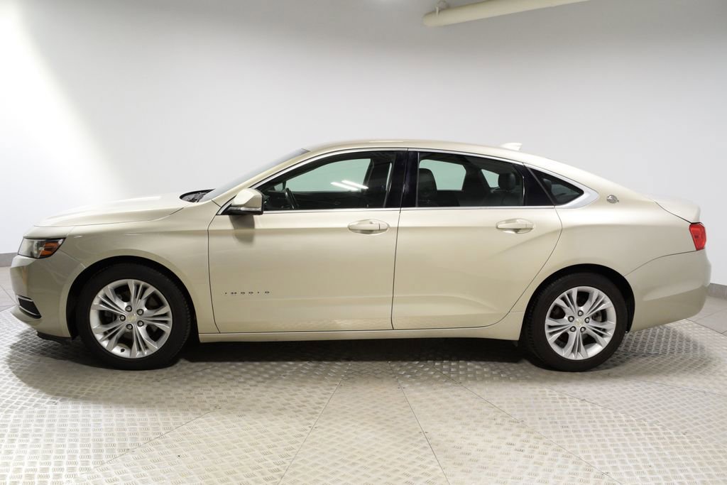 Used 2015 Chevrolet Impala LT w/ Convenience Package image 2