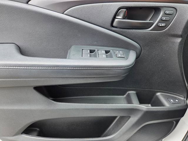 Used 2023 Honda Passport EX-L image 42