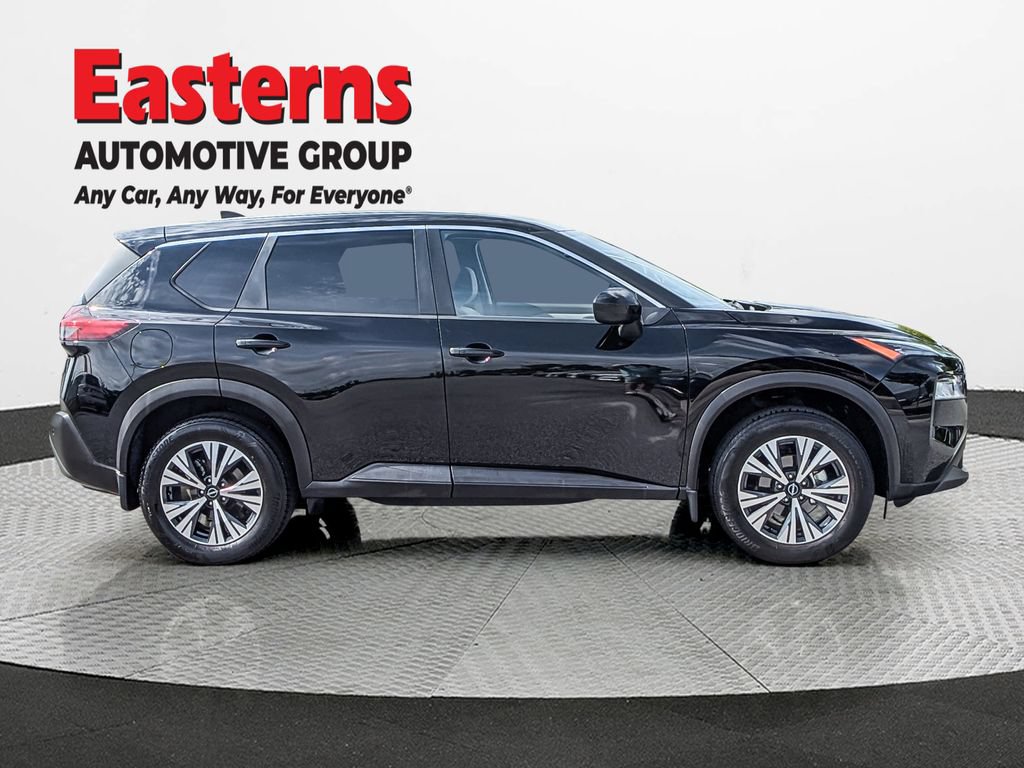 Used 2023 Nissan Rogue SV AWD/4WD image 9