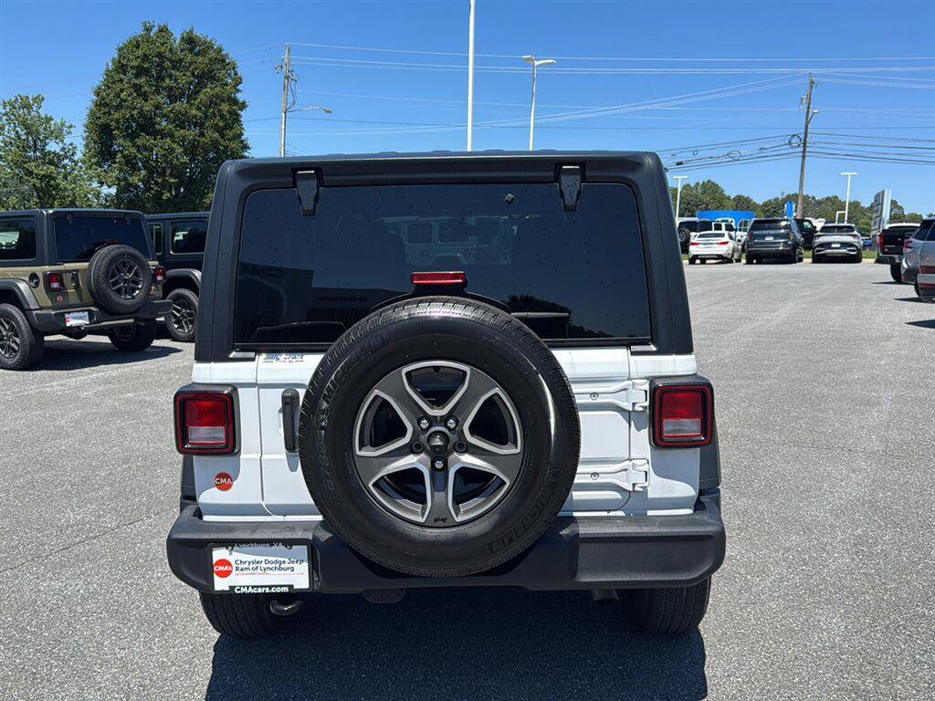 Used 2021 Jeep Wrangler Unlimited Sport AWD/4WD image 4
