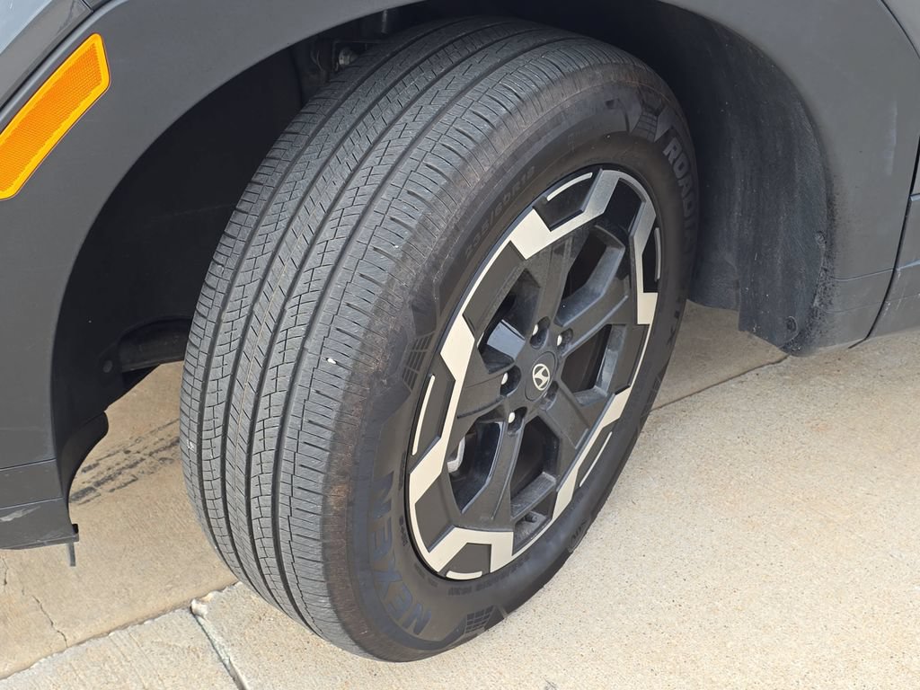 Used 2026 Hyundai Santa Fe SEL FWD image 32