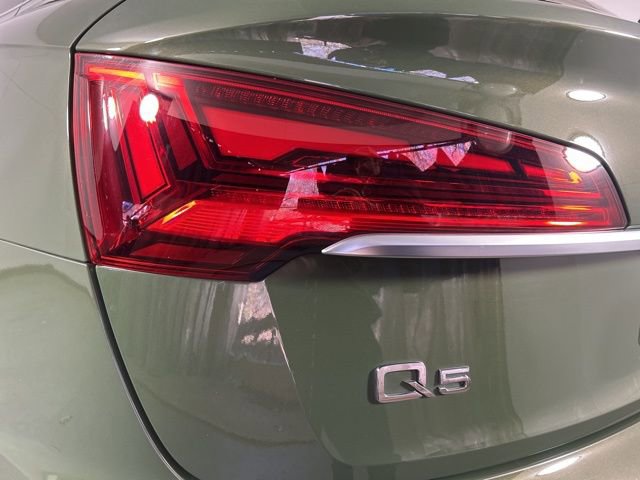 Used 2022 Audi Q5 2.0T Premium w/ Convenience Package image 7