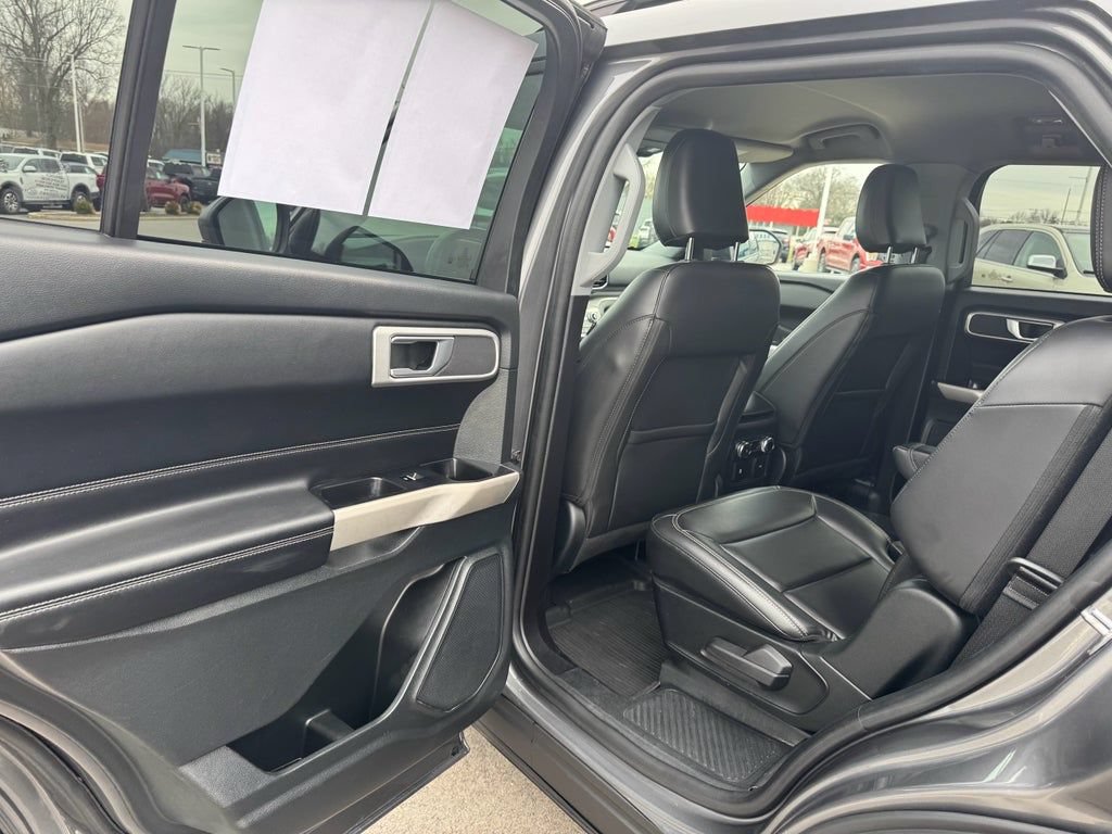 Certified 2022 Ford Explorer XLT w/ Equipment Group 202A AWD/4WD image 21