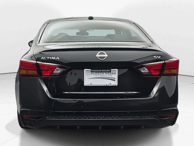 Used 2024 Nissan Altima 2.5 SV image 7