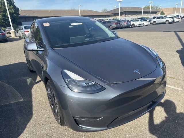 Used 2023 Tesla Model Y Performance image 3