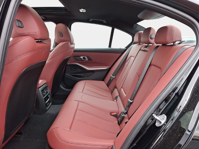 New 2026 BMW 330i xDrive Sedan w/ Premium Package AWD/4WD image 9