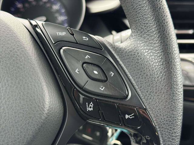 Used 2021 Toyota C-HR LE image 21