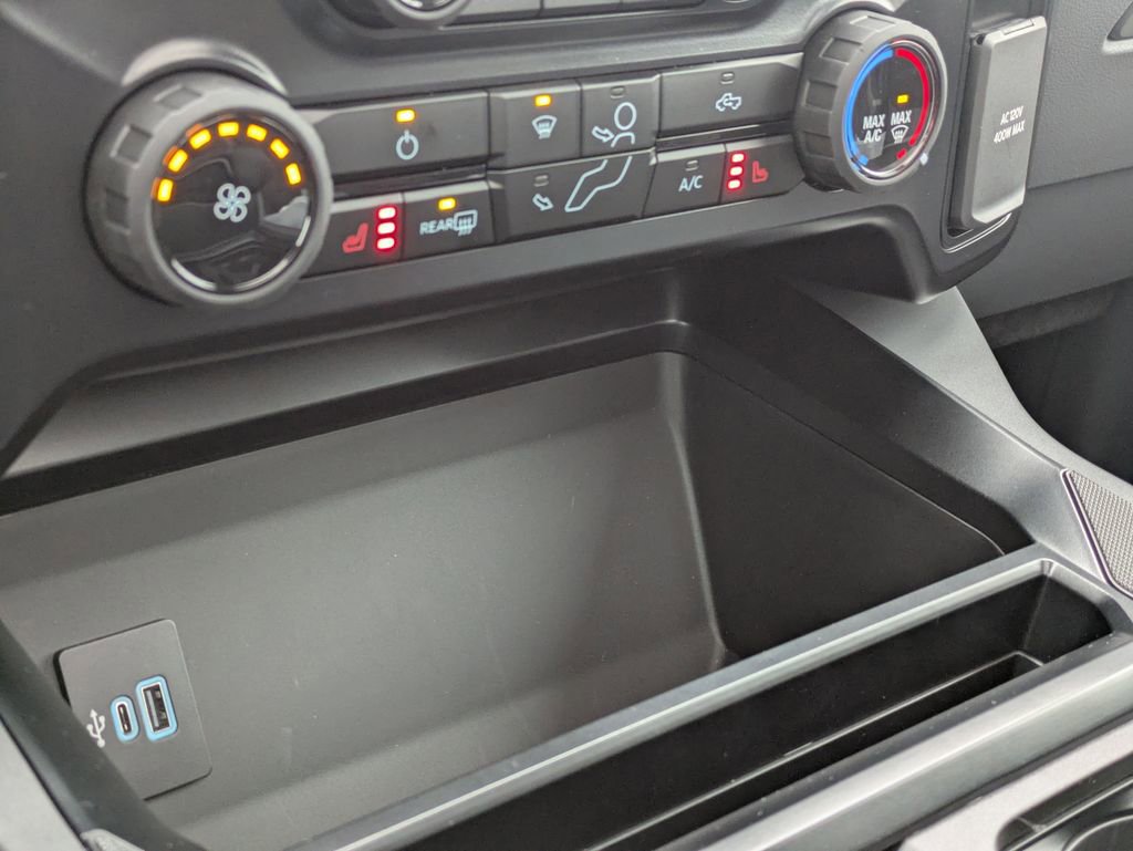 New 2026 Ford F250 XLT w/ XLT Premium Package image 25