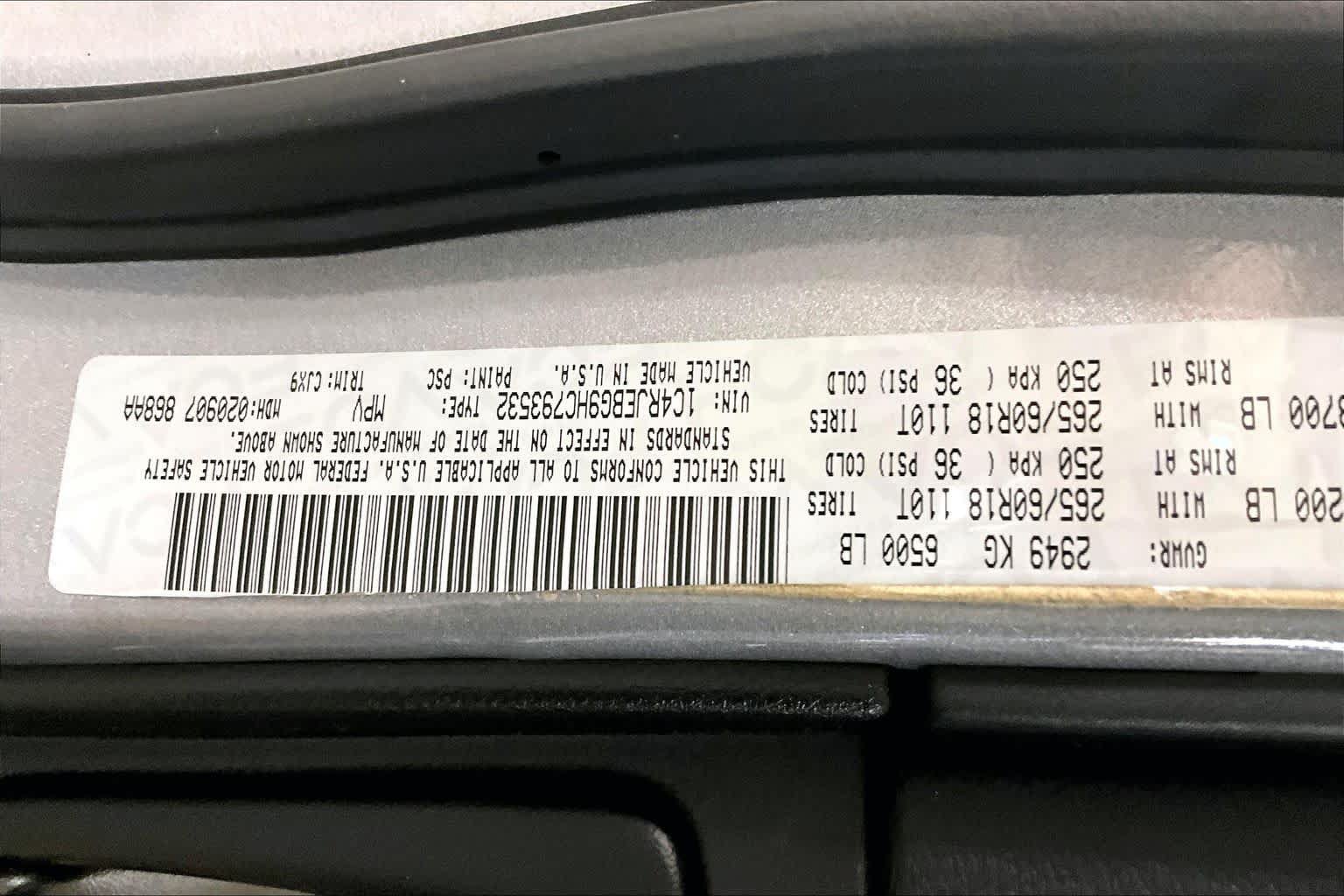 Used 2017 Jeep Grand Cherokee Limited RWD image 35