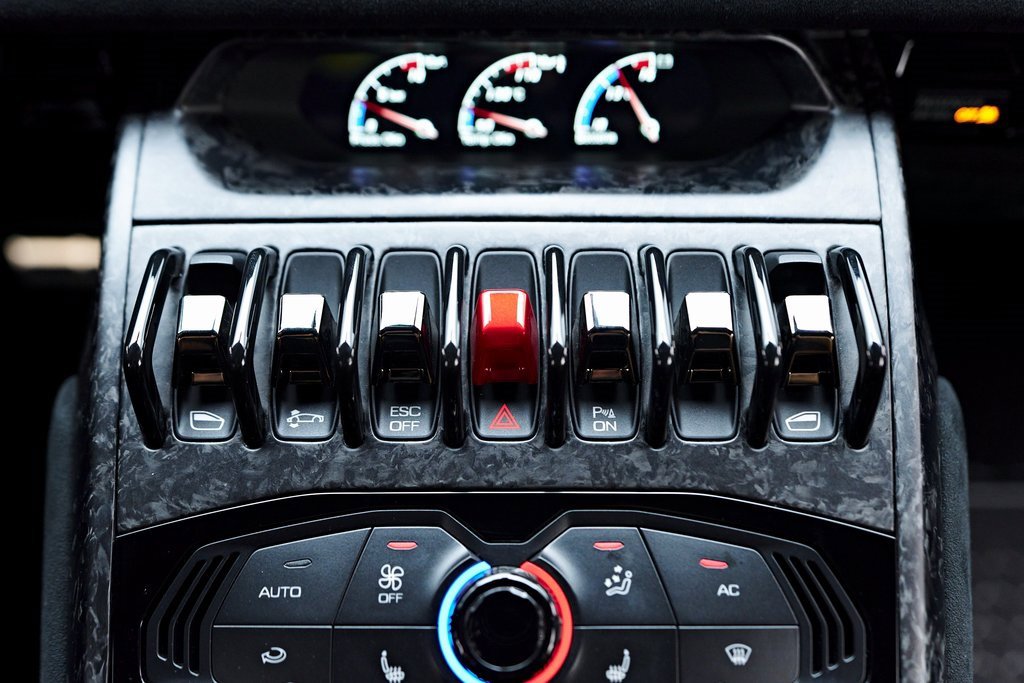 Used 2018 Lamborghini Huracan Performante image 86