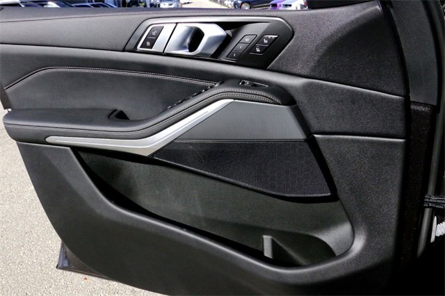 Used 2023 BMW X5 xDrive40i w/ Luxury Seating Package image 21