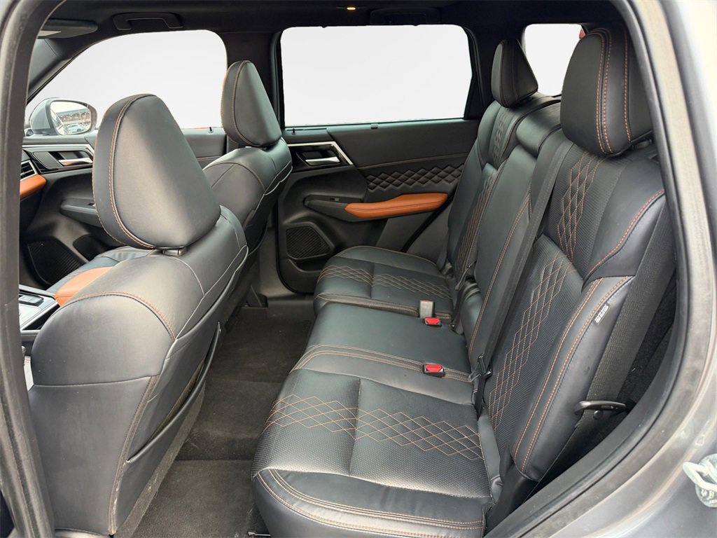 Used 2022 Mitsubishi Outlander SEL image 24