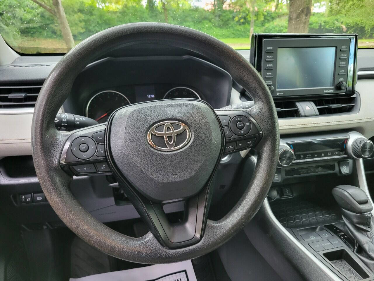 Used 2021 Toyota RAV4 XLE FWD image 20