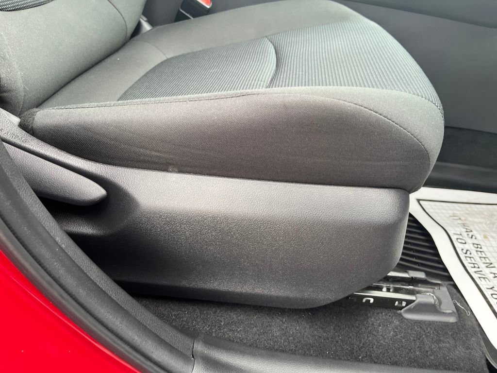 Used 2022 Toyota RAV4 LE image 56