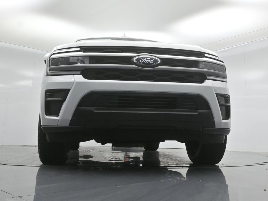 Certified 2023 Ford Expedition Max XLT RWD image 46