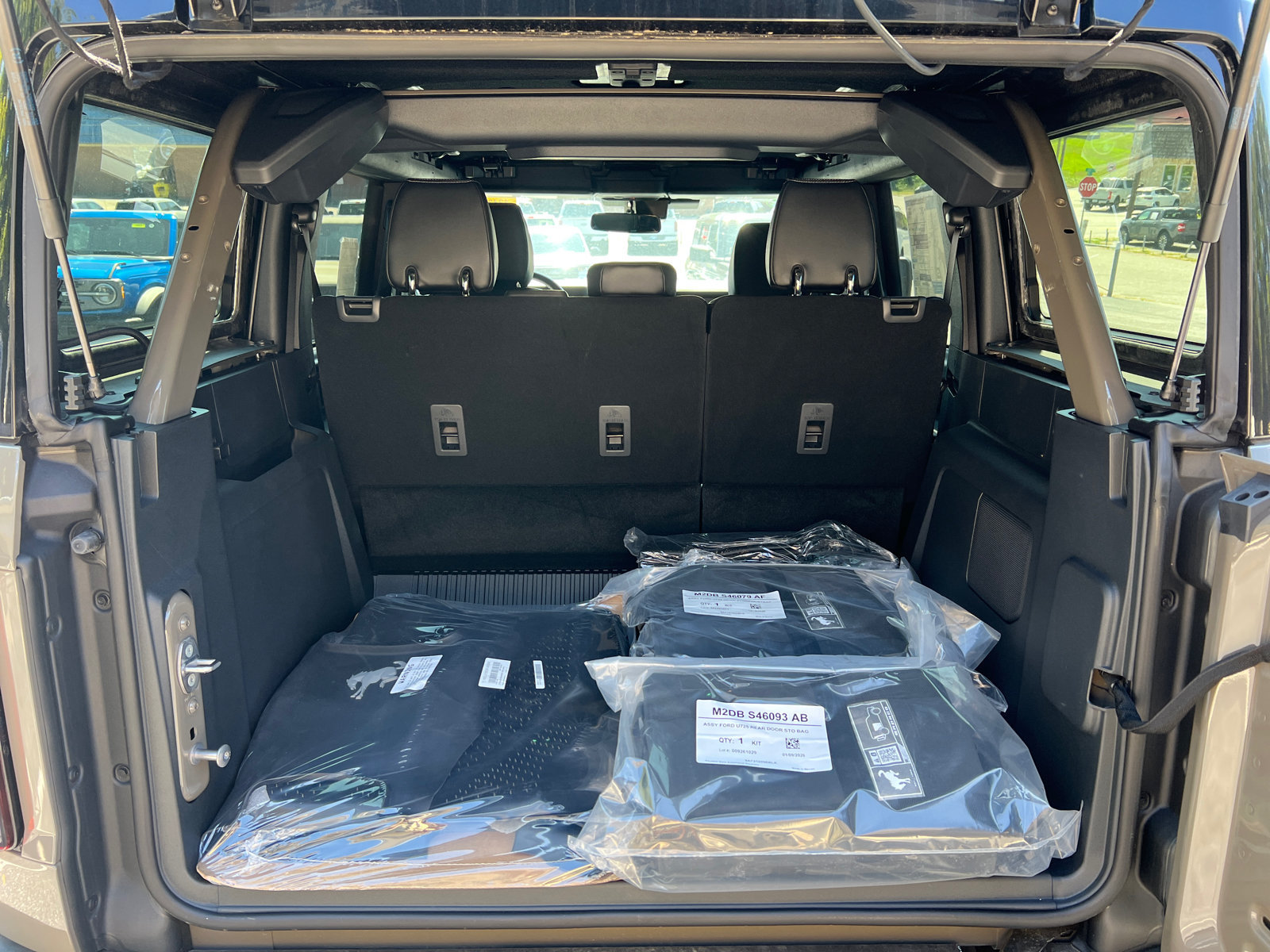 New 2026 Ford Bronco Outer Banks AWD/4WD image 18