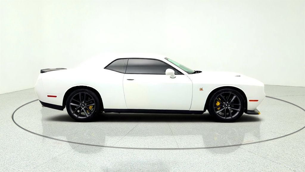 Used 2019 Dodge Challenger R/T Scat Pack RWD image 4