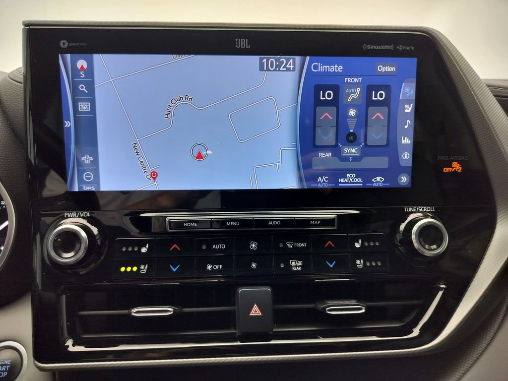 Used 2021 Toyota Highlander Platinum FWD image 16