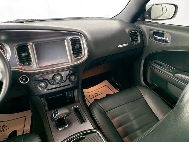 Used 2014 Dodge Charger SXT image 22
