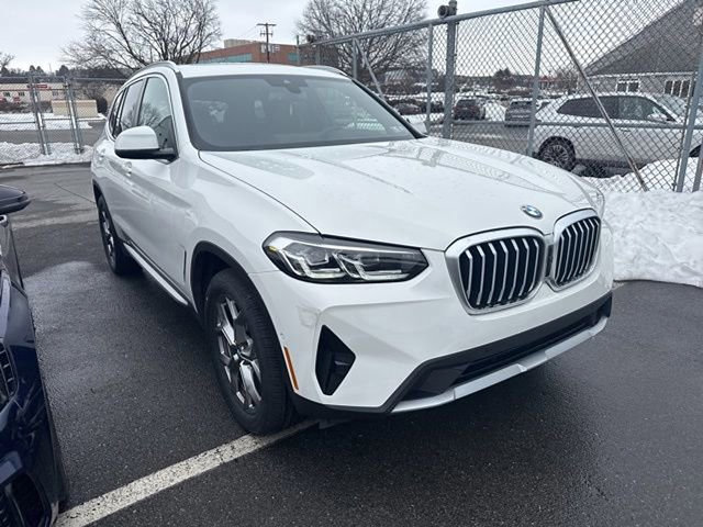 Certified 2024 BMW X3 xDrive30i w/ Premium Package image 2