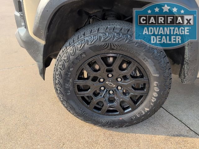 Used 2024 Chevrolet Colorado Trail Boss w/ Technology Package image 4