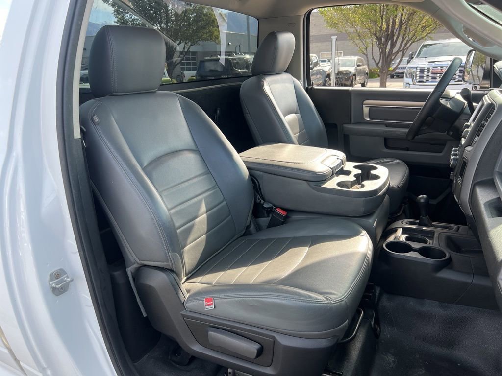 Used 2015 RAM 2500 Tradesman w/ Chrome Appearance Group AWD/4WD image 16