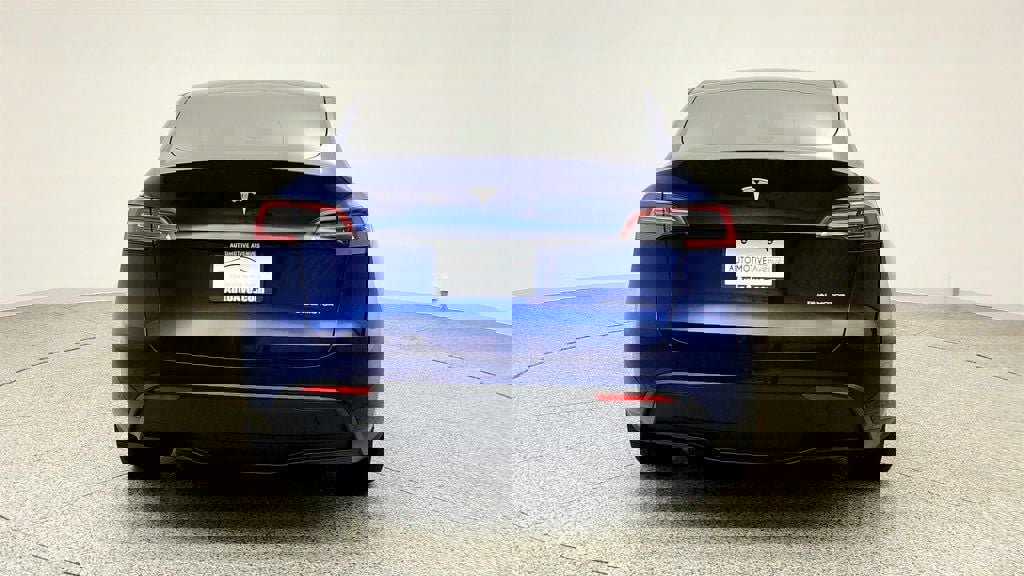 Used 2024 Tesla Model Y Long Range image 6