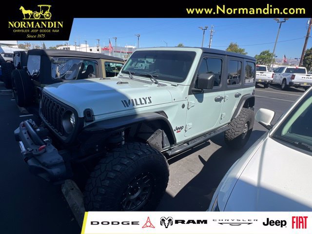 Used 2023 Jeep Wrangler Unlimited Sport AWD/4WD image 2