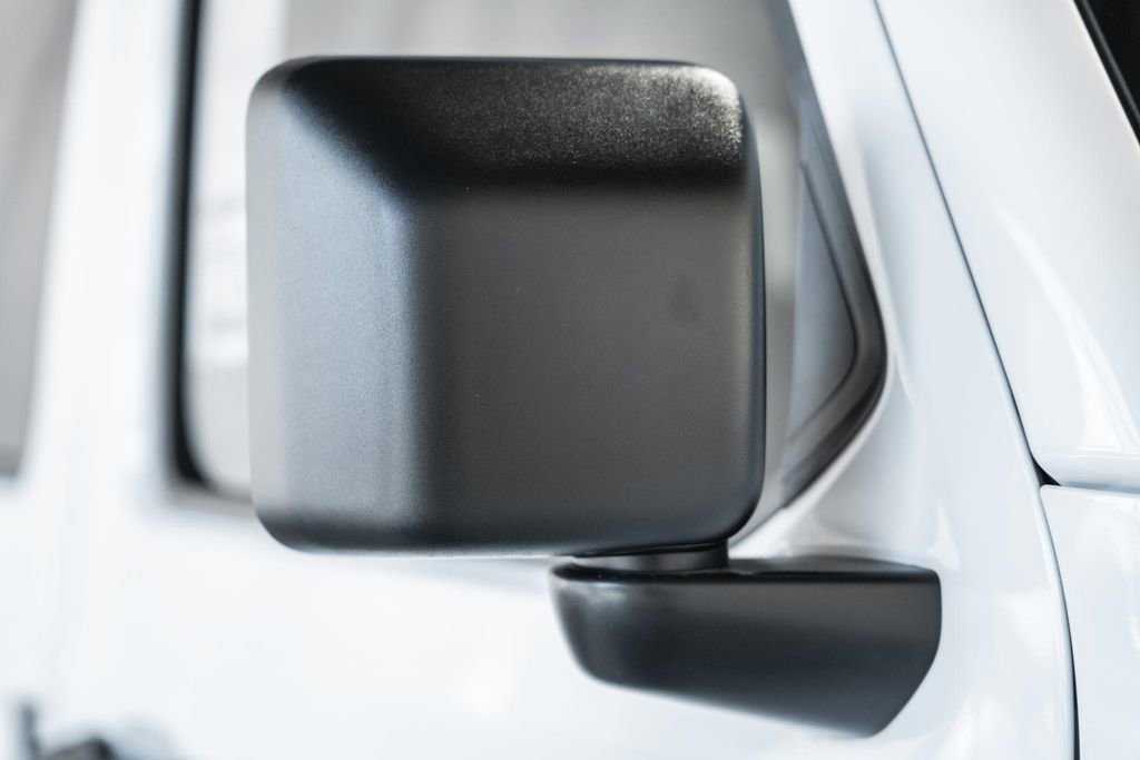 New 2025 Jeep Gladiator Sport image 14