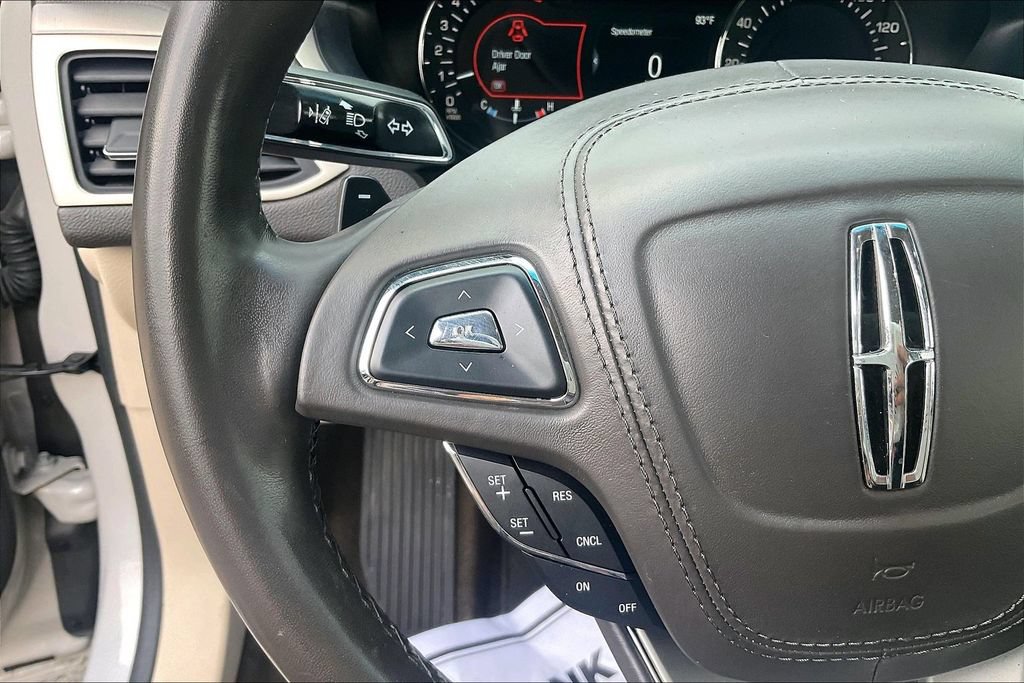 Used 2019 Lincoln MKZ Premiere FWD image 16