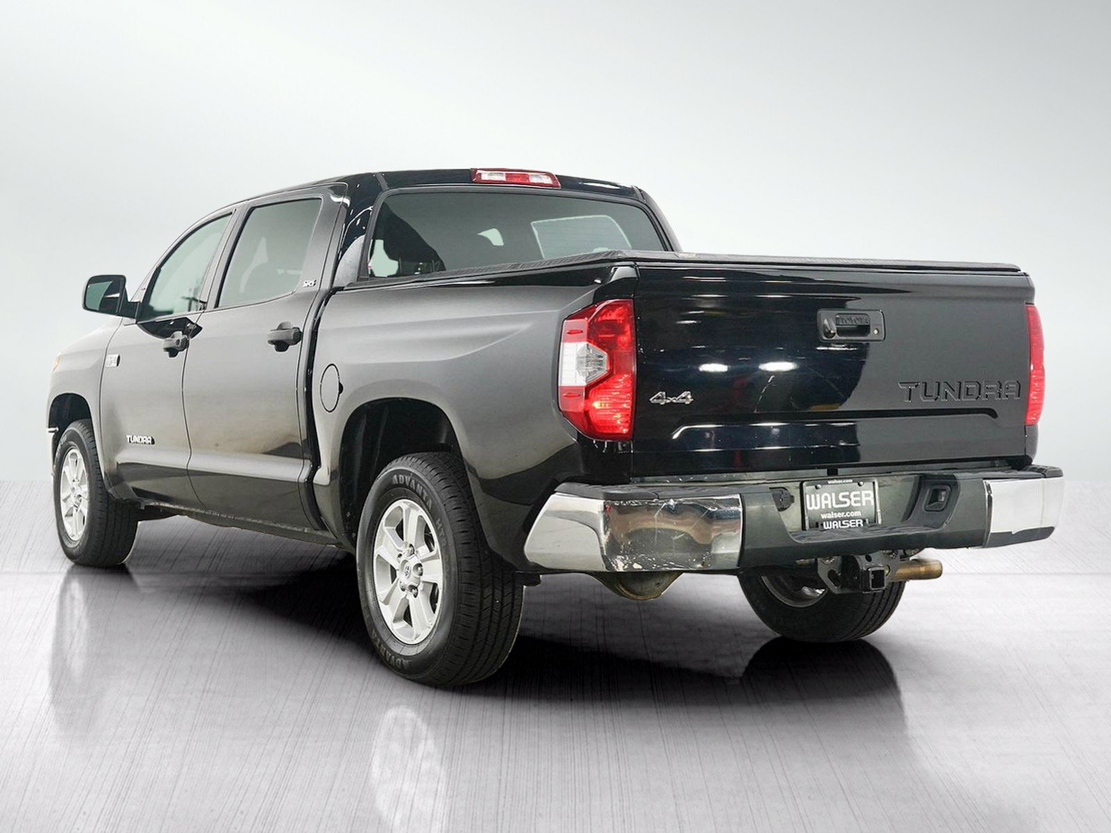 Used 2019 Toyota Tundra SR5 AWD/4WD image 3