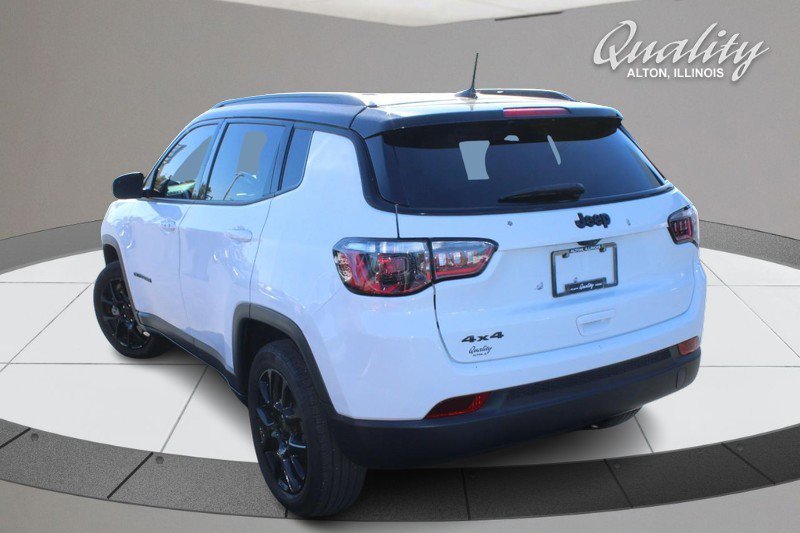 Used 2023 Jeep Compass Latitude image 6
