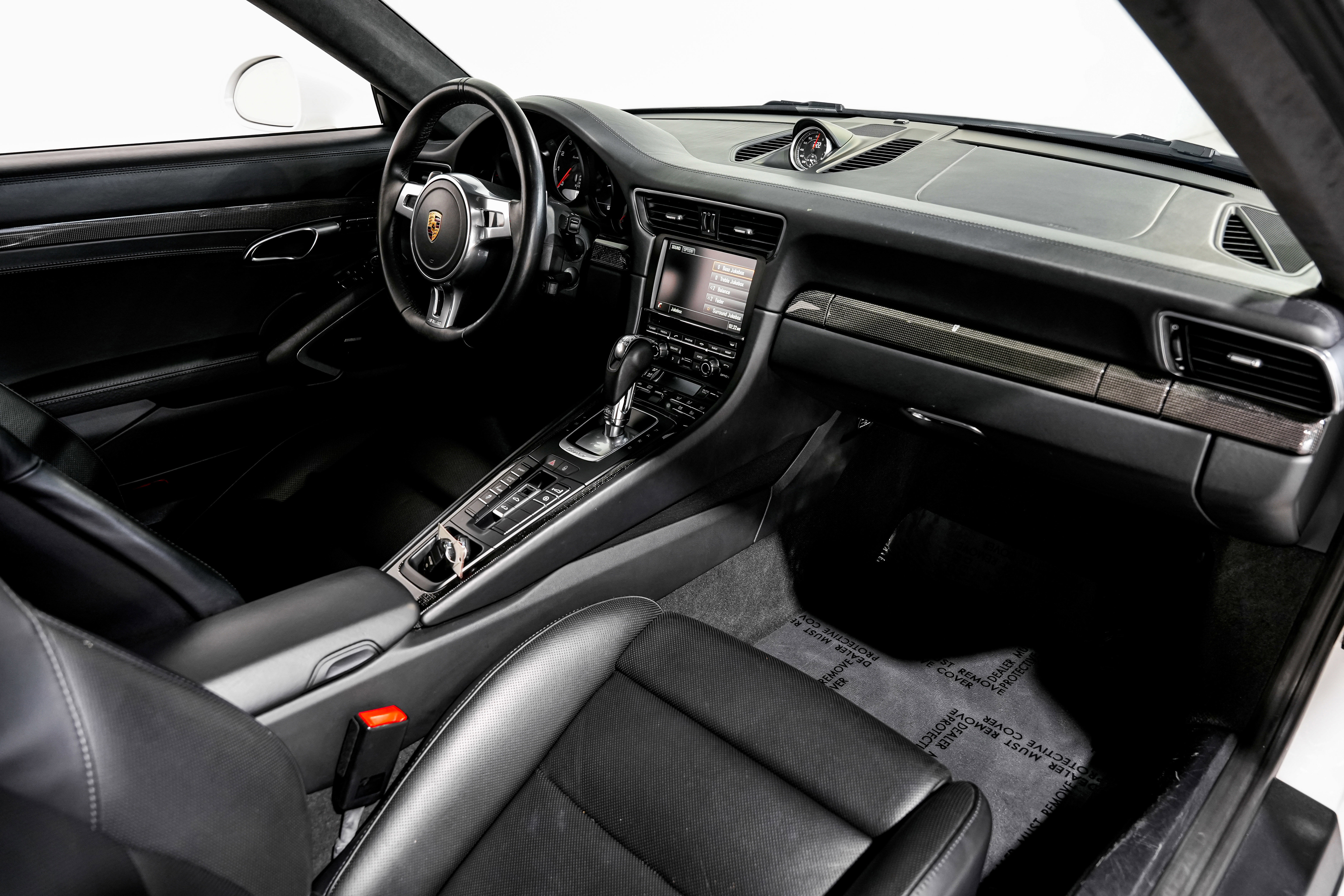 Used 2016 Porsche 911 Turbo S image 30