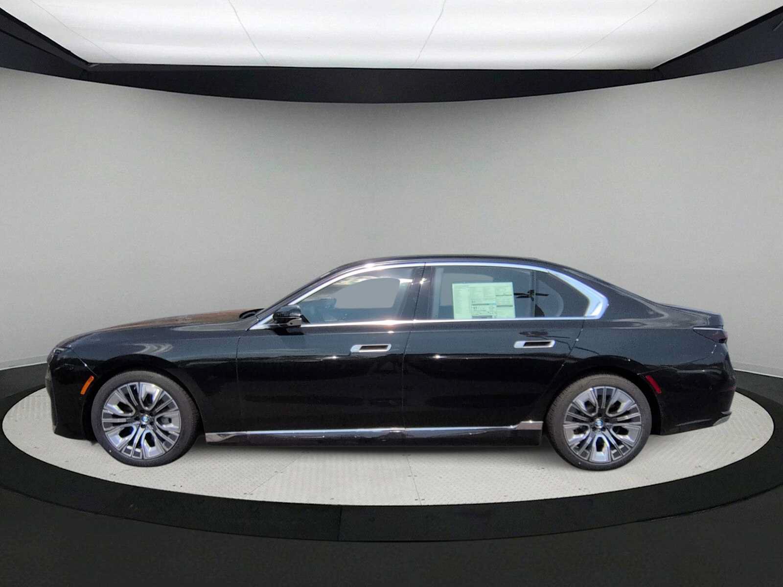 Used 2026 BMW i7 xDrive60 RWD image 5