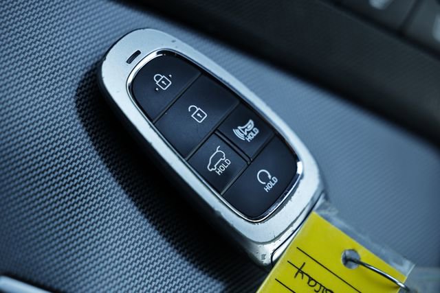 Used 2021 Hyundai Santa Fe SEL w/ Convenience Package image 41