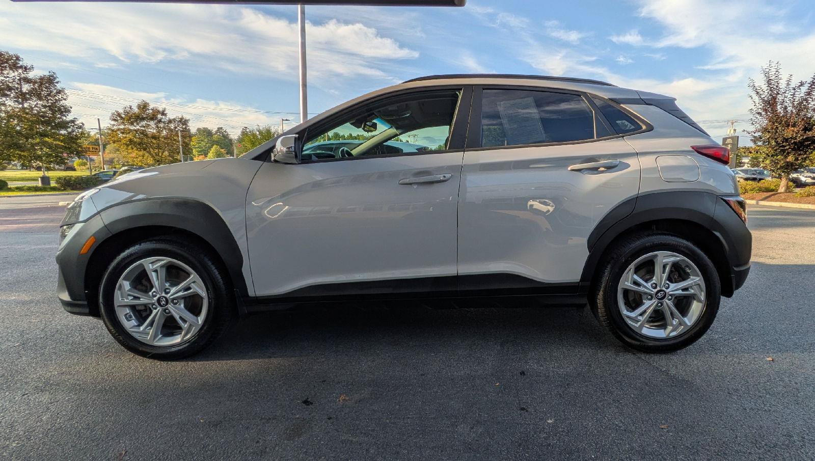 Used 2022 Hyundai Kona SEL w/ Convenience Package AWD/4WD image 5