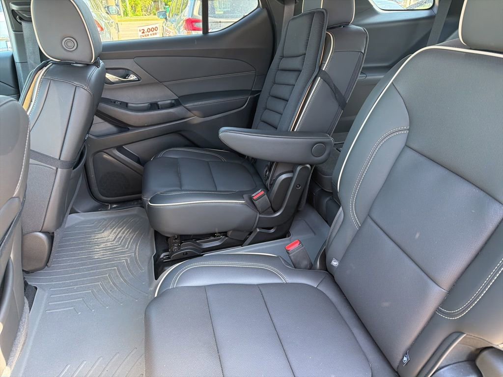 Used 2024 Chevrolet Traverse Premier w/ Redline Edition FWD image 12