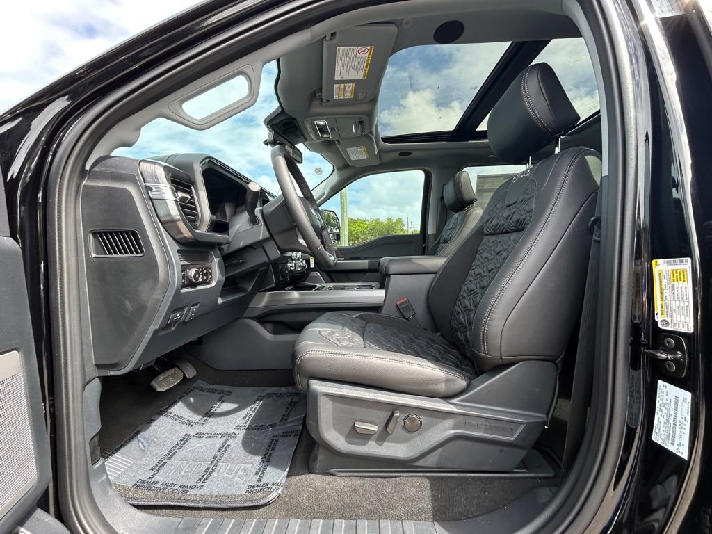 New 2026 Ford F250 Lariat w/ Black Appearance Package image 9