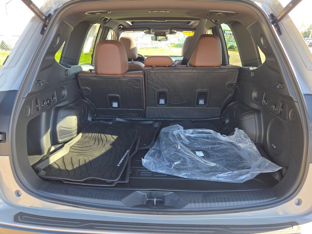 Certified 2025 Subaru Forester Touring AWD/4WD image 18