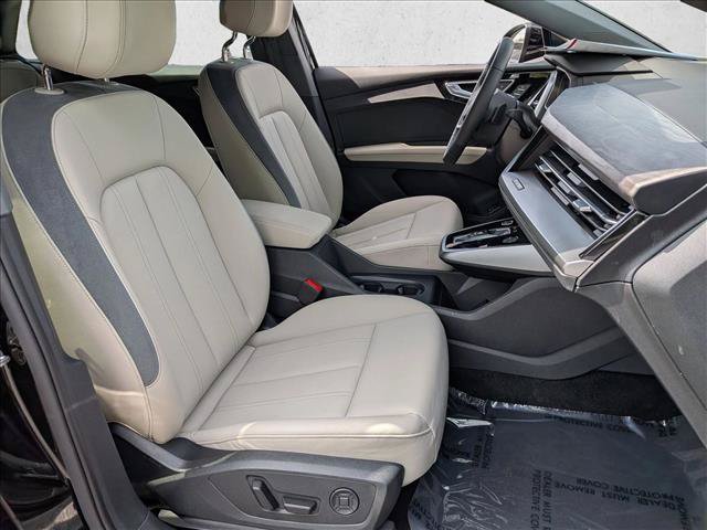 Certified 2025 Audi Q4 e-tron Prestige w/ Black Optic Package AWD/4WD image 24