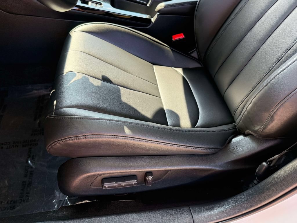 Used 2026 Acura Integra FWD image 12