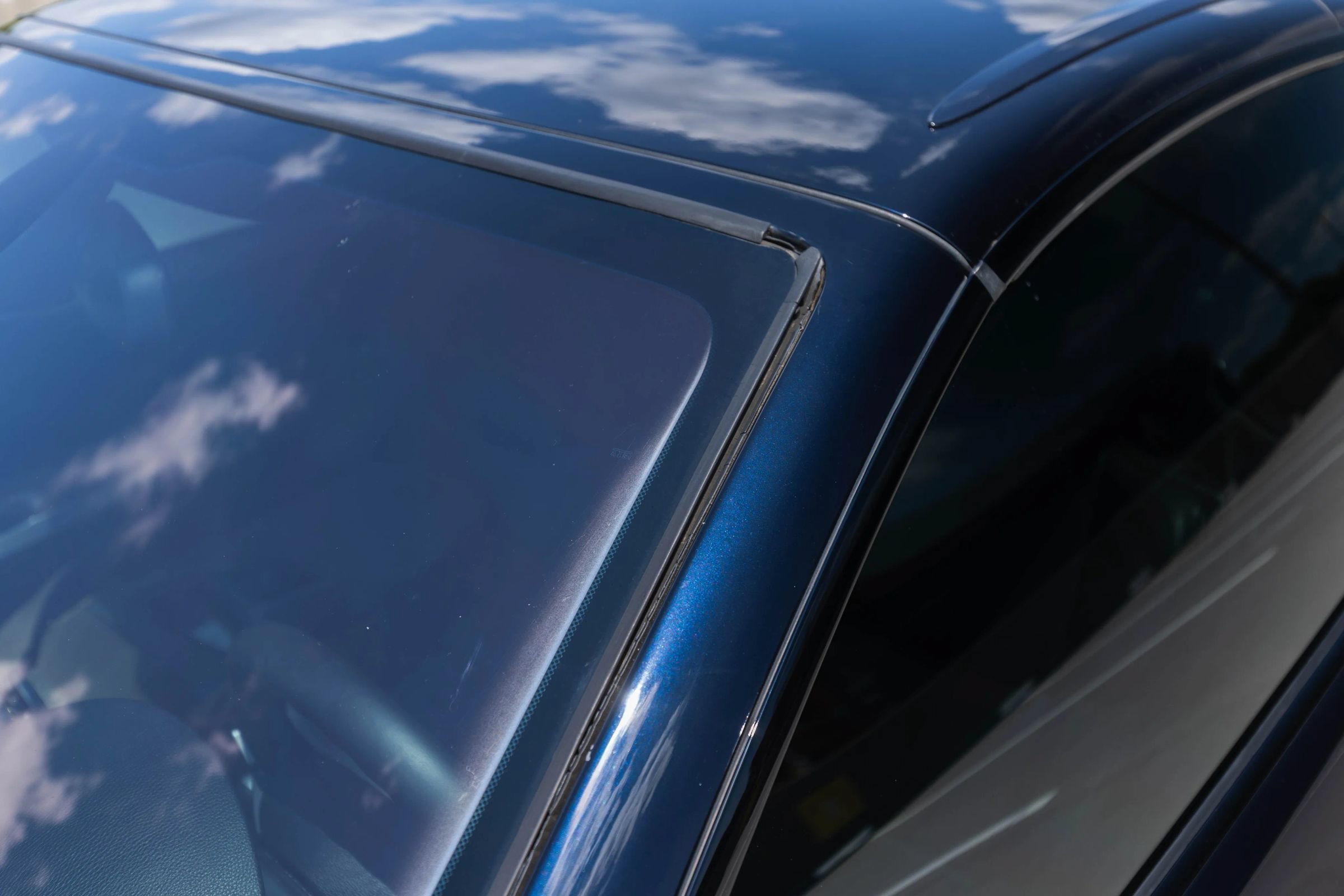 Used 2010 BMW M3 Convertible RWD image 39