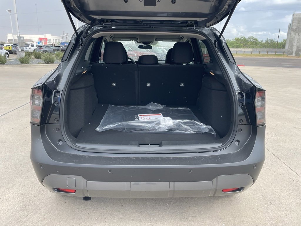 New 2026 Nissan Kicks SV w/ Cold Weather Package image 5