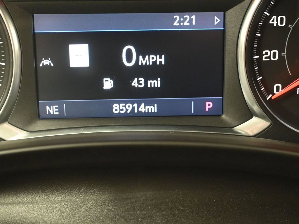 Used 2020 GMC Terrain SLE w/ Driver Convenience Package FWD image 16