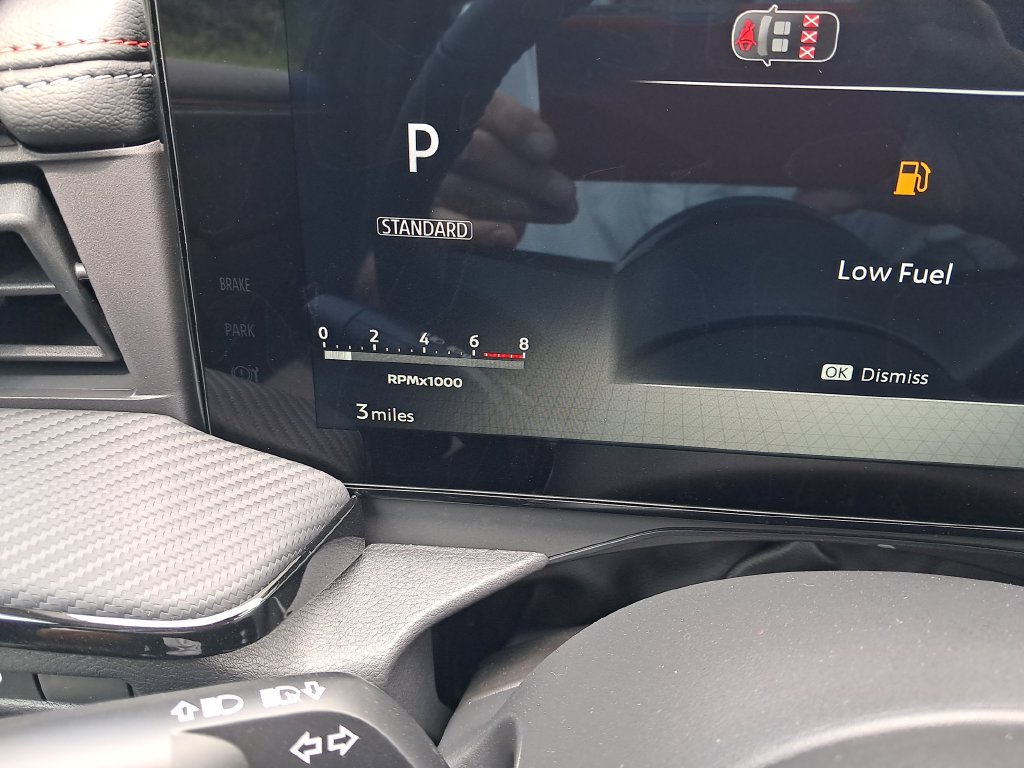 New 2026 Nissan Kicks SR AWD/4WD image 17
