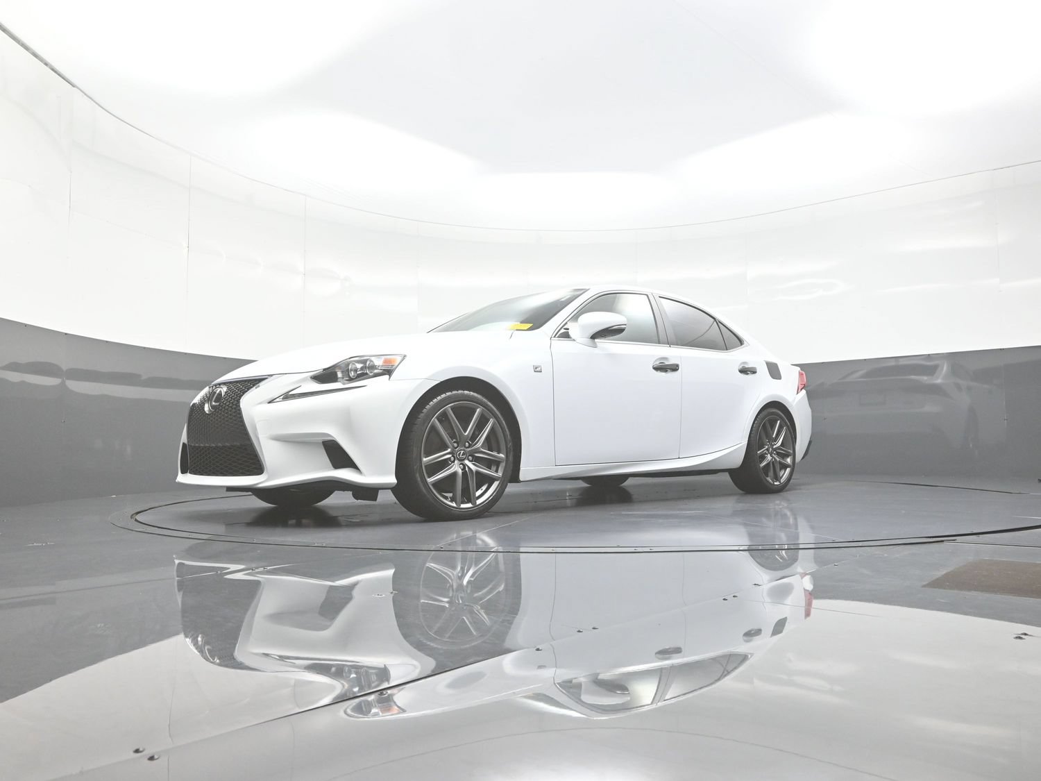 Used 2016 Lexus IS 200t RWD image 11
