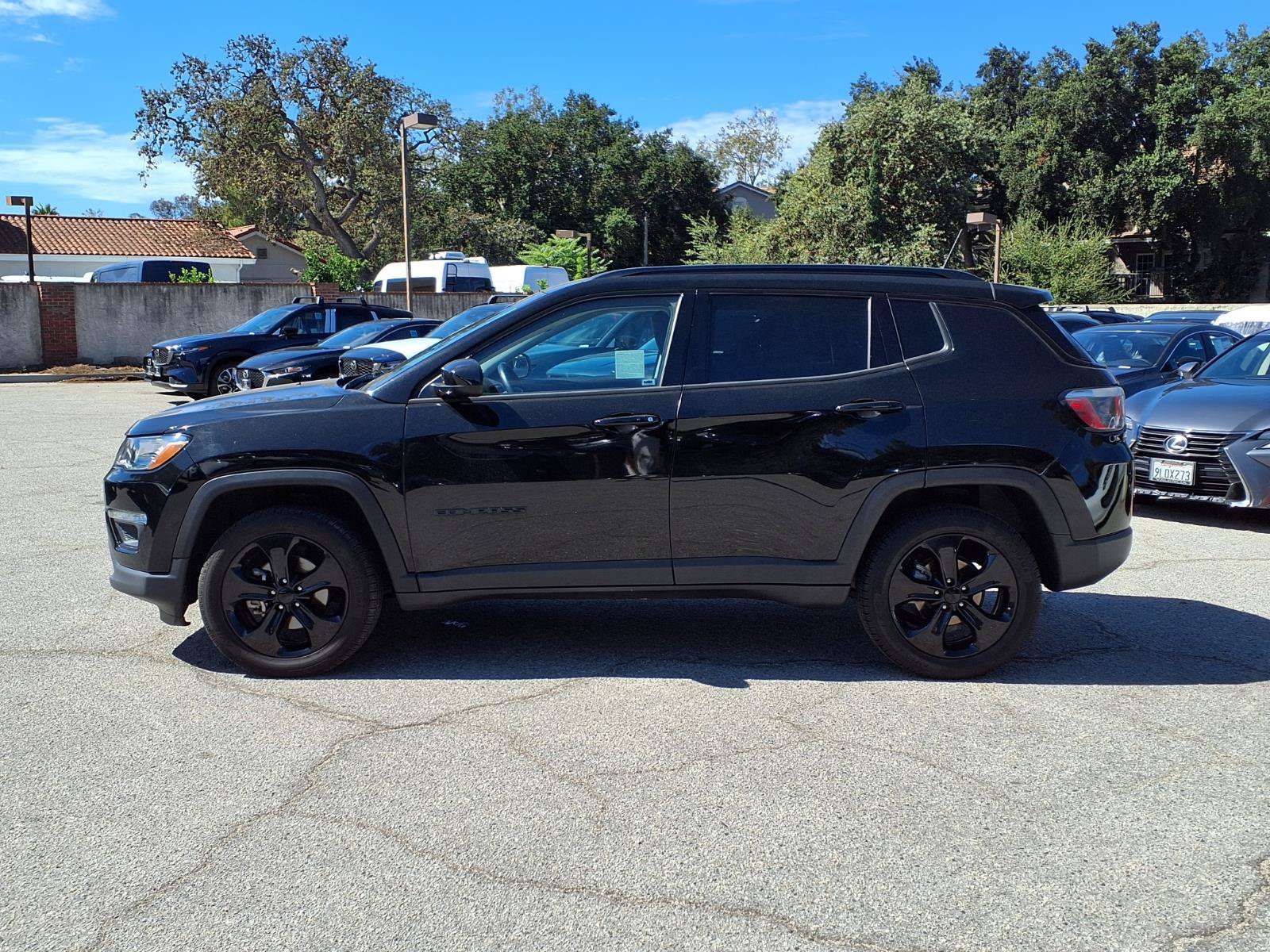Used 2019 Jeep Compass Latitude AWD/4WD image 3