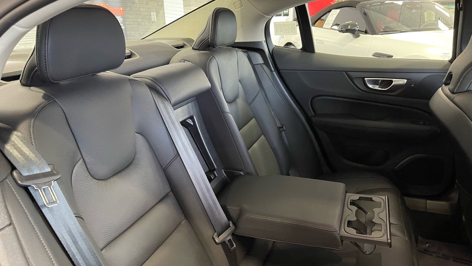 Used 2024 Volvo S60 B5 Plus w/ Climate Package AWD/4WD image 43