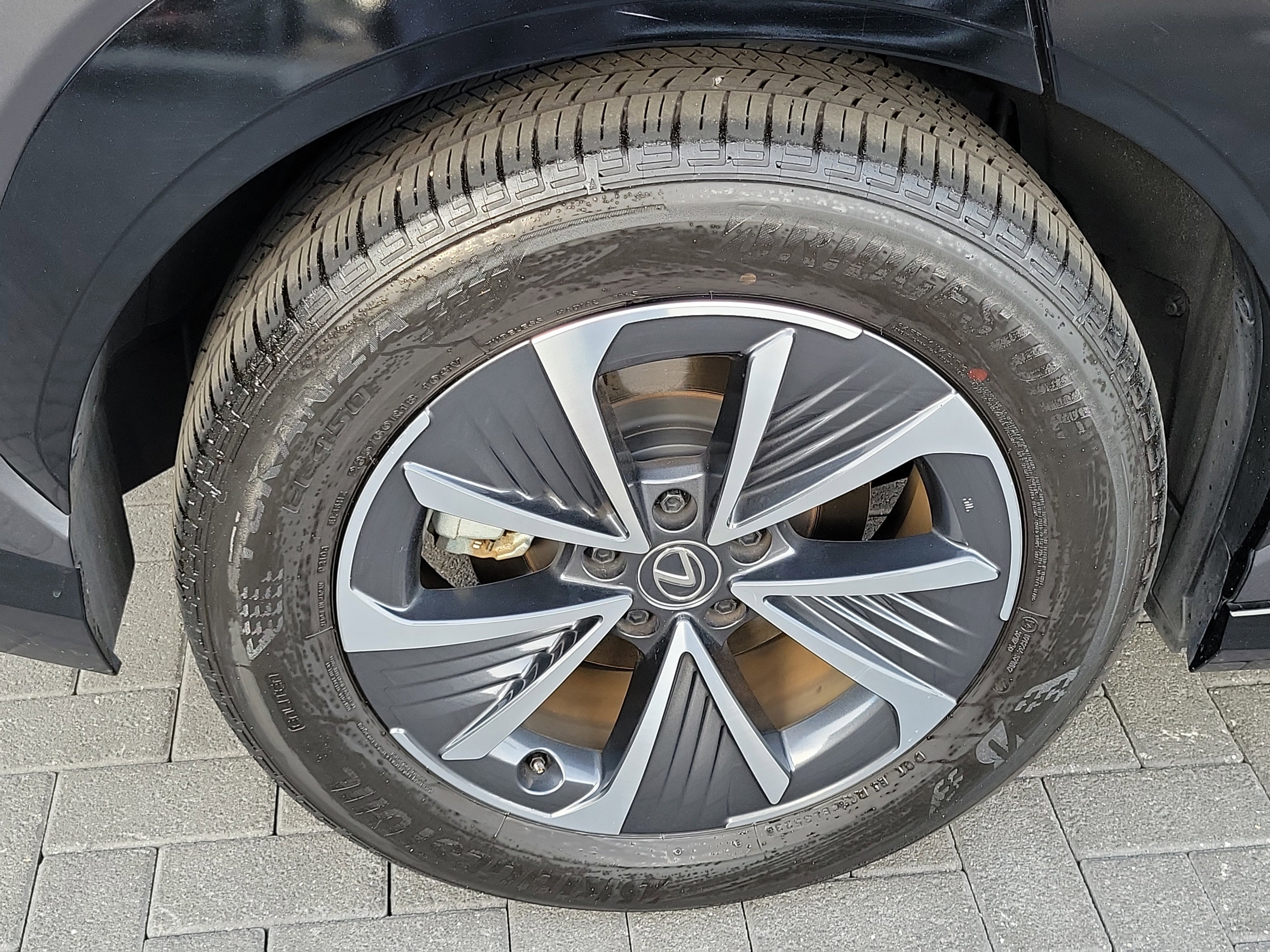 Used 2023 Lexus RZ 450e Premium w/ Technology Package image 24